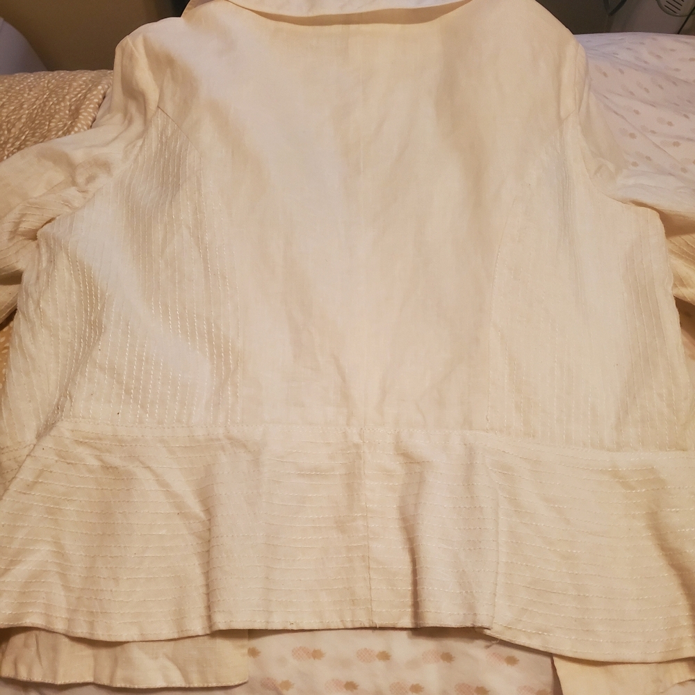 Linen Jacket Like New - Picture 8 of 8
